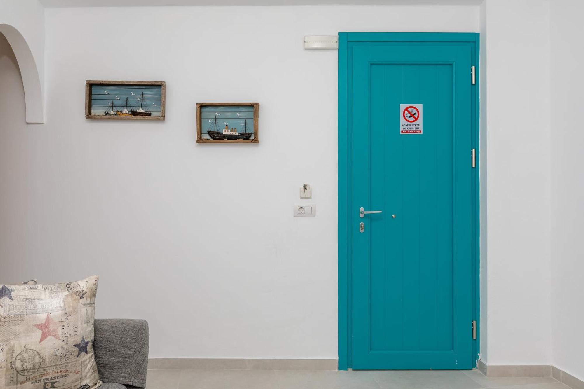 Nikolas Hotel Картерадос Екстериор снимка
