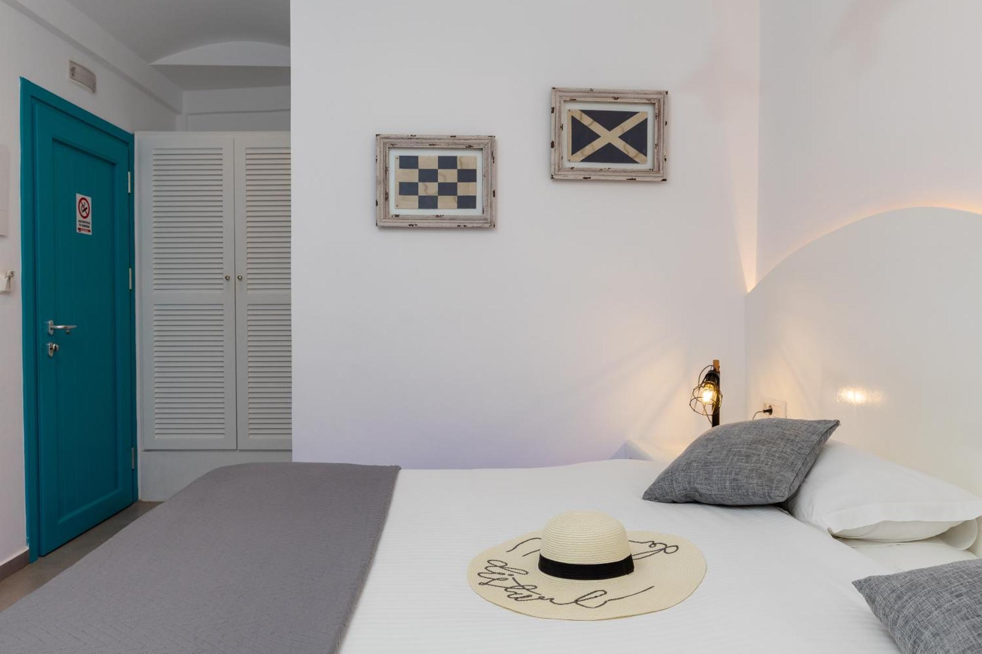 Nikolas Hotel Картерадос Екстериор снимка